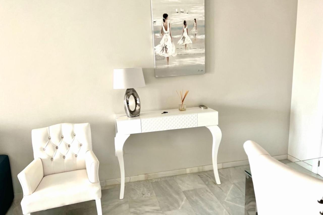 Mi Capricho Beachfront- 9F Apartment With Sea Views - Costa Del Sol Sitio de Calahonda 外观 照片